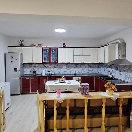 Maria Guest House Пермет Екстер'єр фото